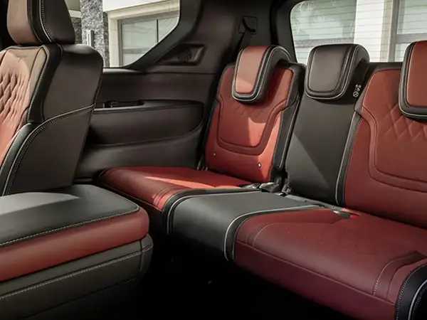 2026 INFINITI QX80 seats