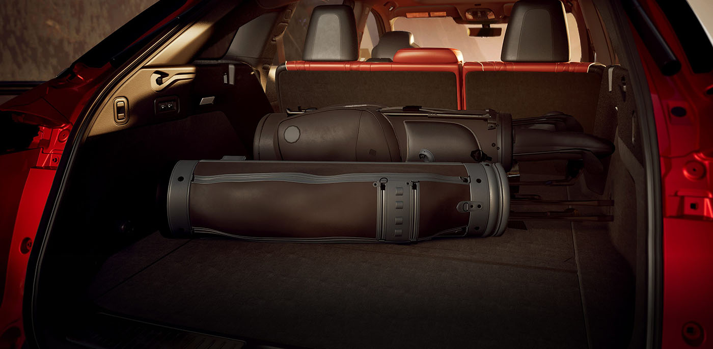 Upcoming INFINITI QX65 cargo space
