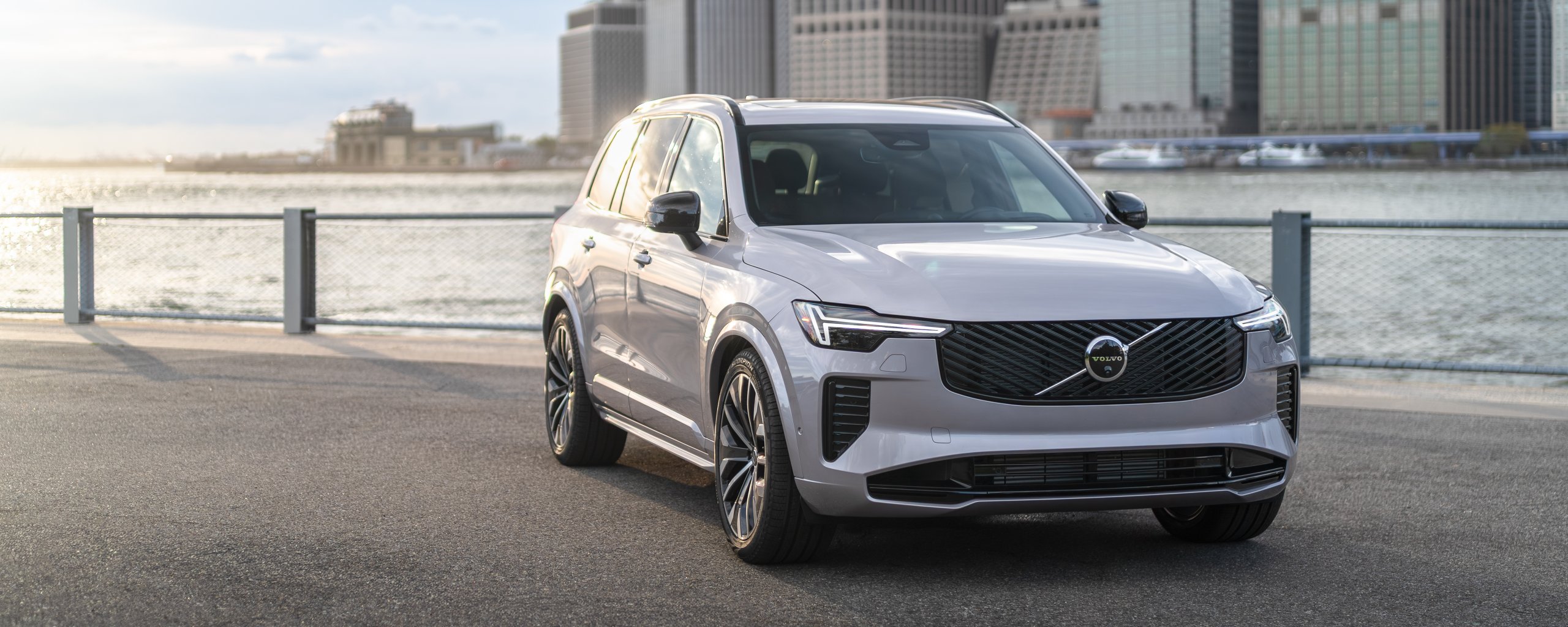 volvo vs infiniti