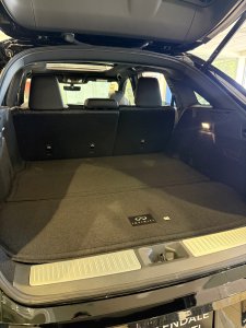 cargo space qx65