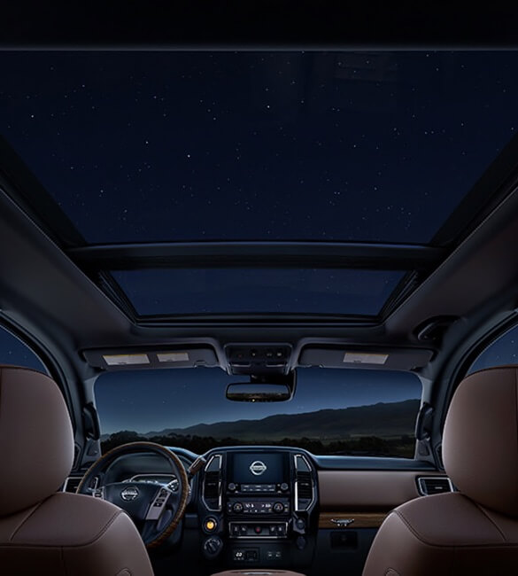 2021 Nissan Titan Dual Panel Panoramic Moonroof
