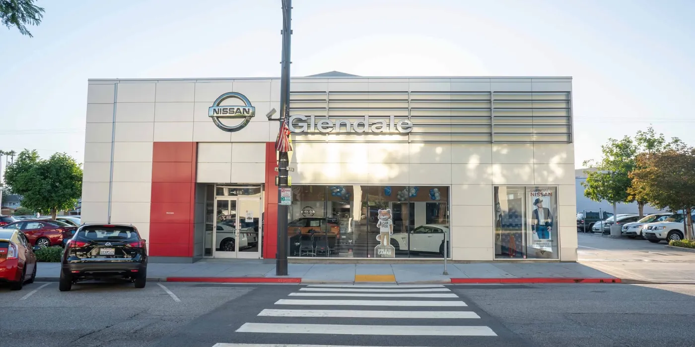 Glendale Nissan finance department