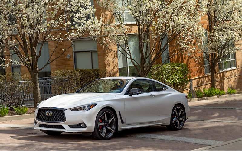 INFINITI Q60