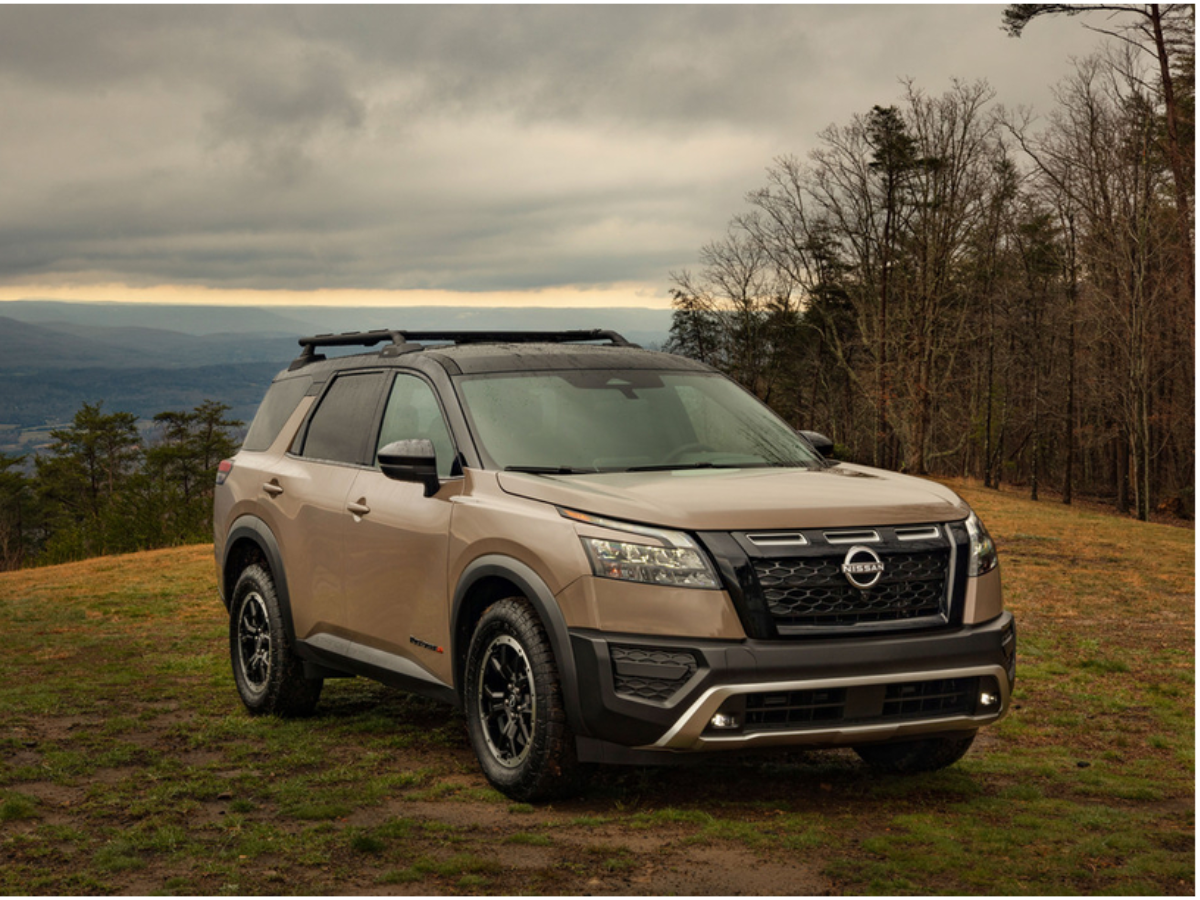 2023 nissan pathfinder sv