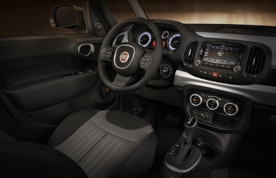 2017 FIAT 500L