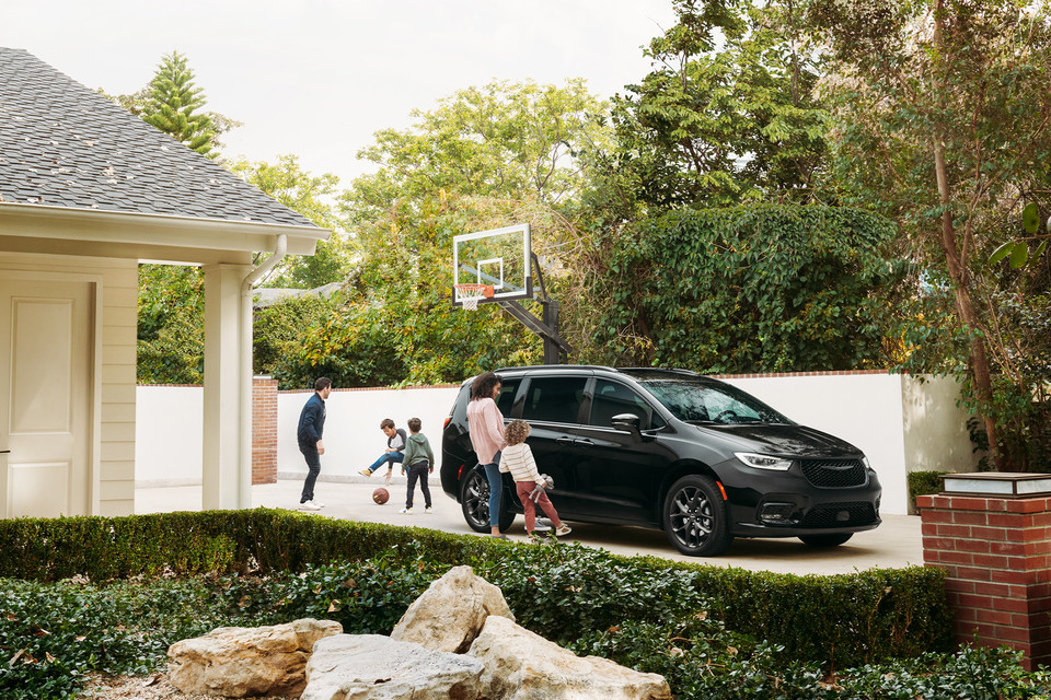 The 2025 Chrysler Pacifica for Sale at Sherwood Park Dodge The 2025 Chrysler Pacifica for Sale at Sherwood Park Dodge