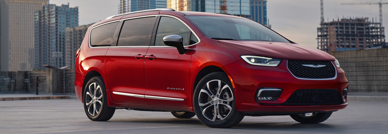 The New 2026 Chrysler Pacifica for Sale at Sherwood Park Dodge serving Fort McMurray