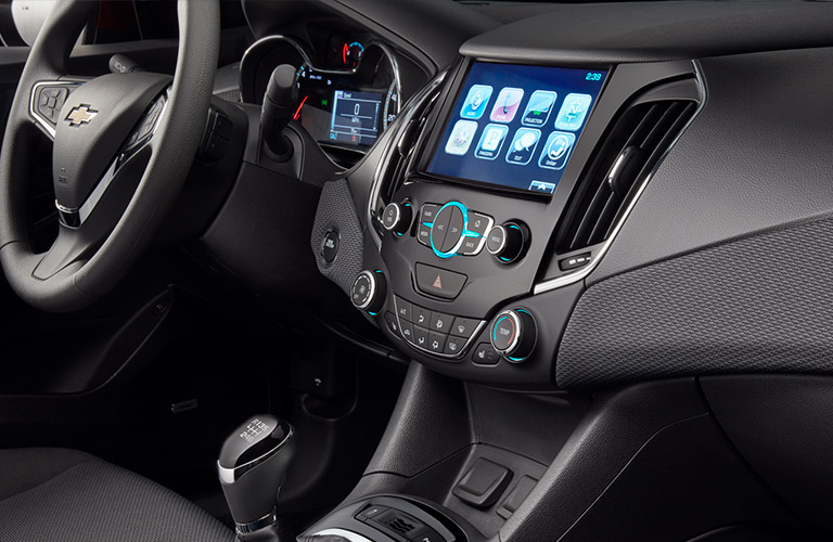 infotainment system on the 2017 Chevy Cruze