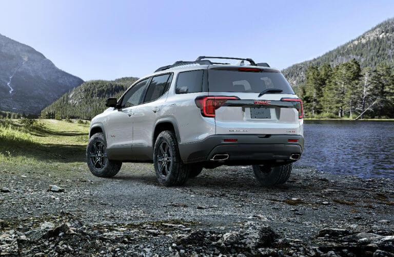 2020 GMC Acadia AT4 rear in white