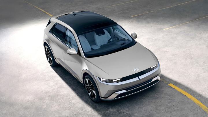 2025 Hyundai IONIQ 5 Performance Features in Orléans, Ottawa