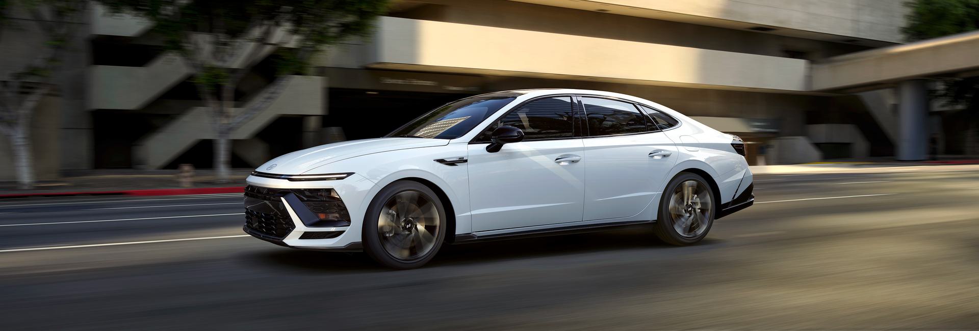 Discover the 2025 Hyundai Sonata at Pathway Hyundai in Orléans, Ottawa