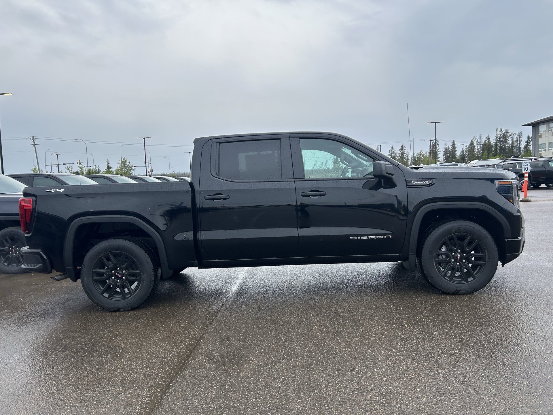 Side view of the 2025 GMC Sierra 1500, showcasing its unique exterior design