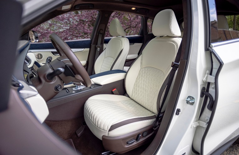 2022 INFINITI QX50 white quilted leather front seats