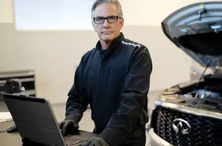 INFINITI Technician