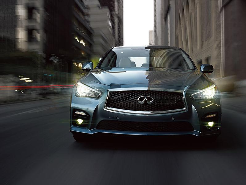 2016 INFINITI Q50 front view