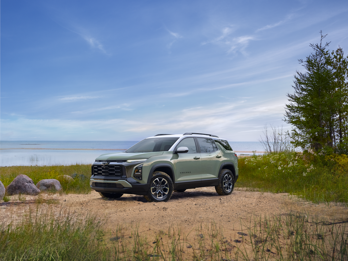 2025 Equinox Side View  