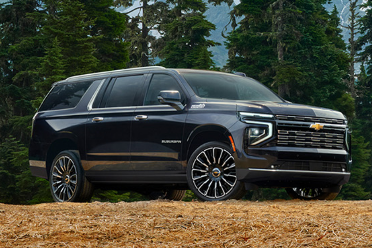 2026 Chevrolet Suburban side view