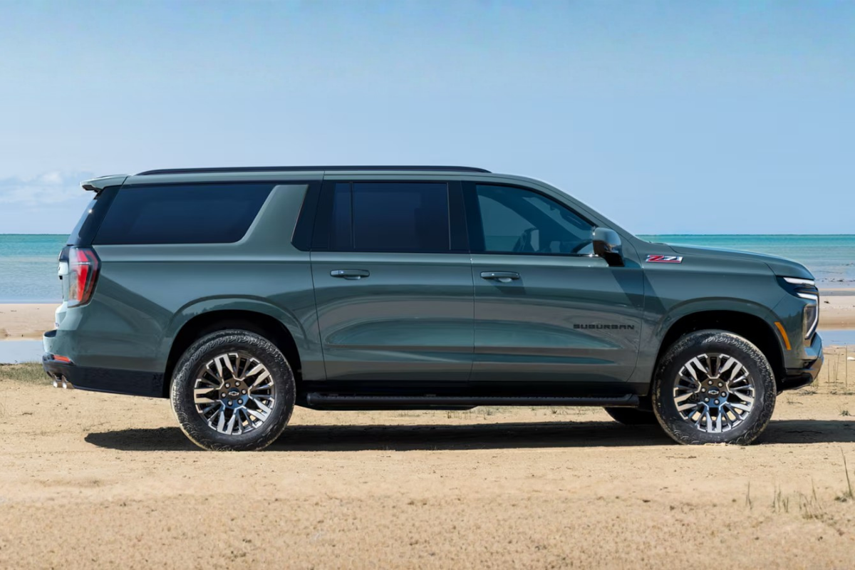 2026 Chevrolet Suburban exterior
