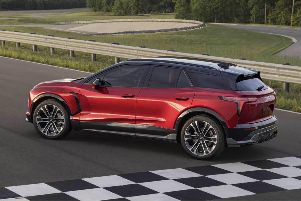 2026 Chevrolet Blazer EV side view