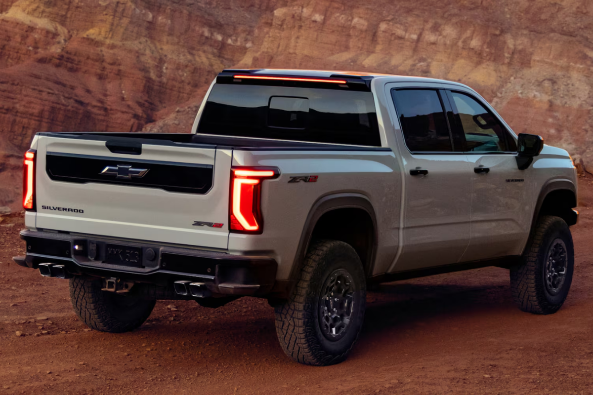 2027 Chevrolet Silverado 1500 ZR2