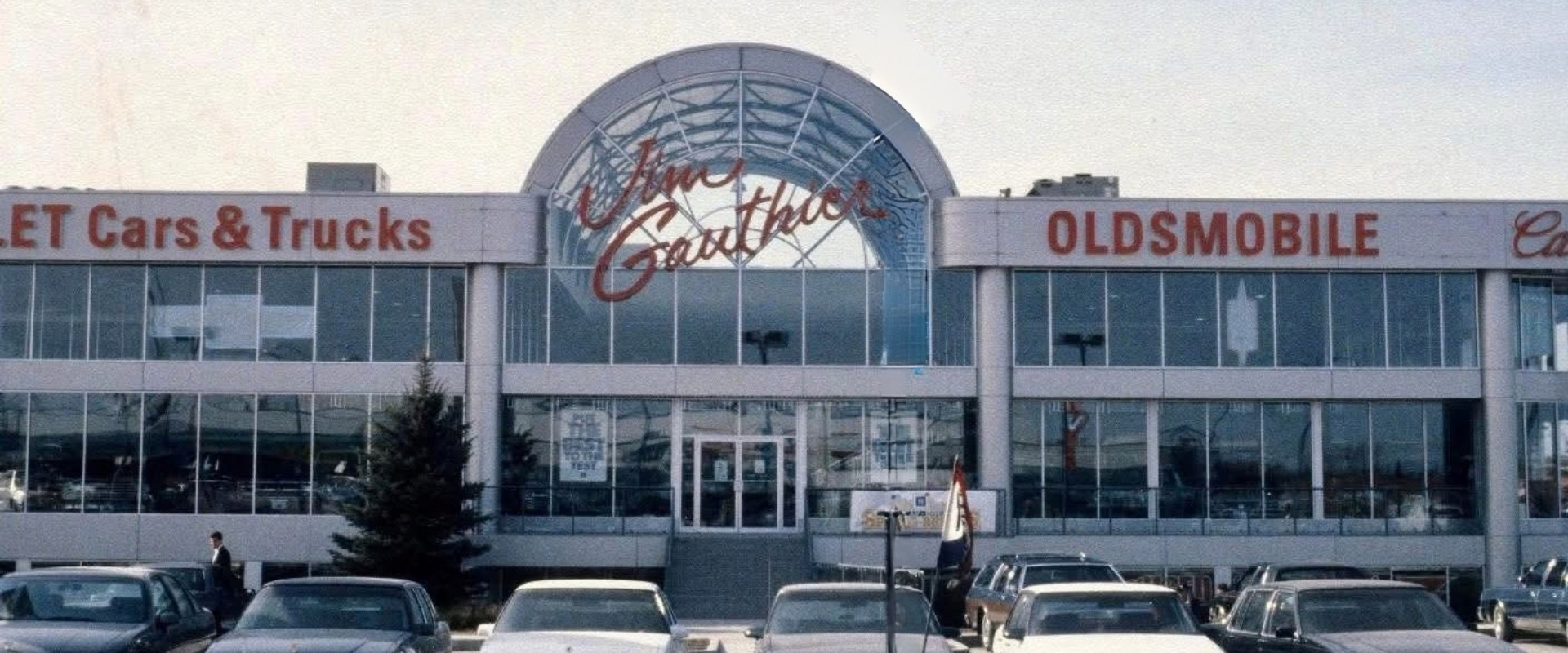 Jim Gauthier Chevrolet Oldsmobile Cadillac at 1400 McPhillips Street in 1990