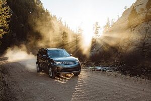 2018 Land Rover Discovery Easy Handling