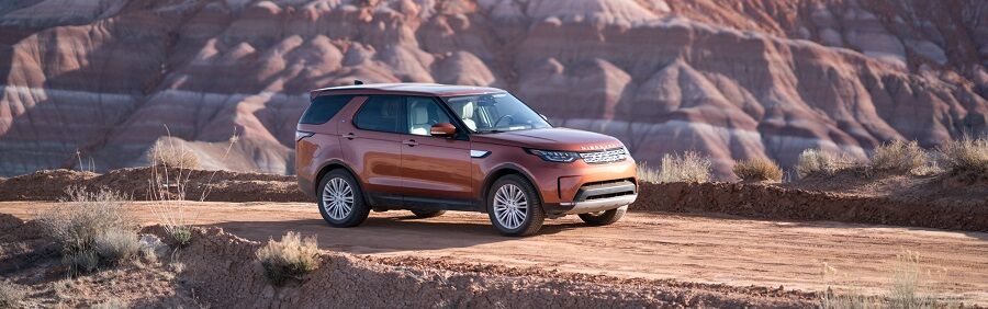 2018 Land Rover Discovery in Namib Orange
