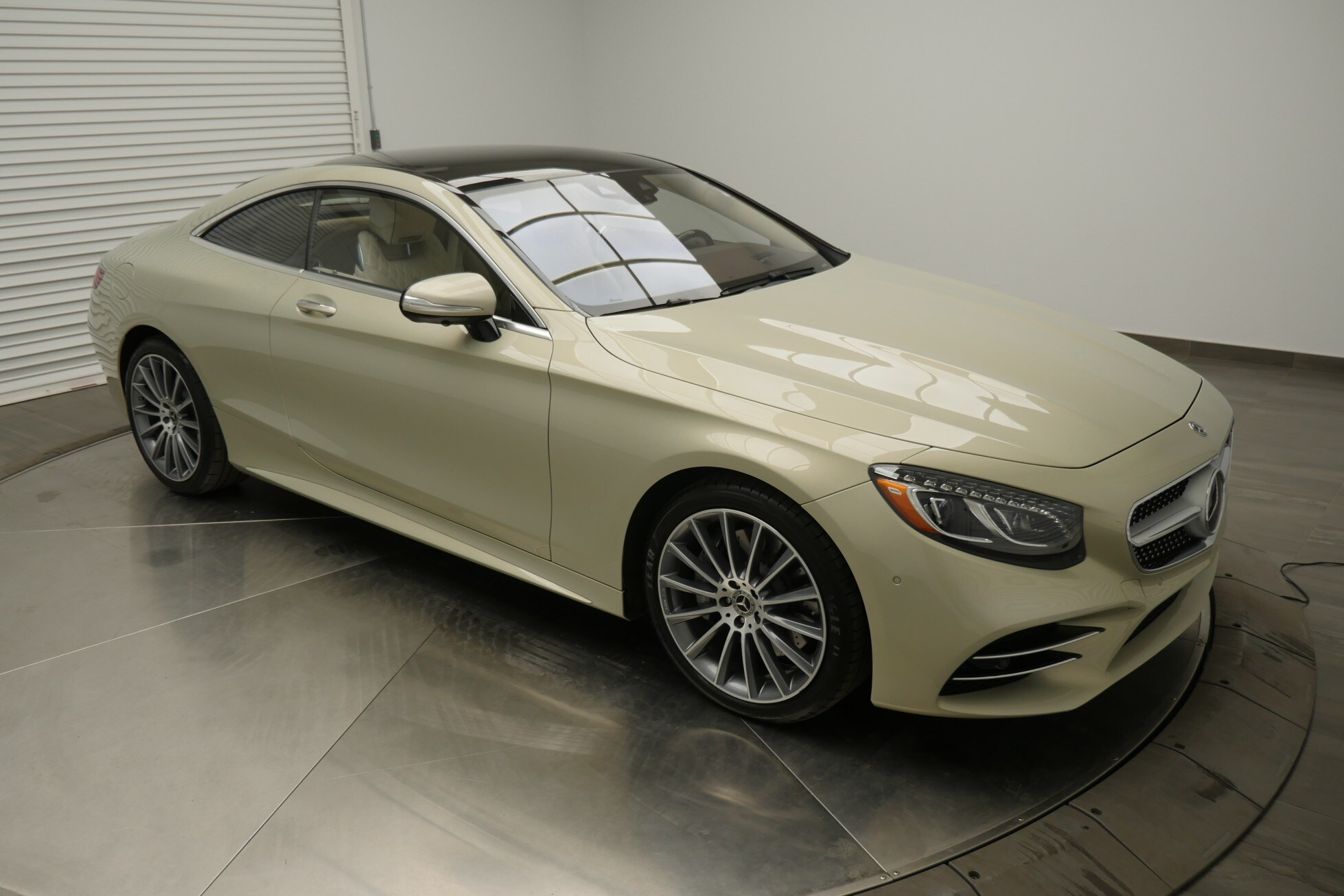 used car Mercedes S560 2019 in Calgary, Canada