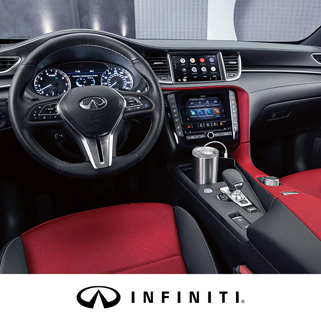 2023 INFINITI QX55 - Steering wheel and Dashboard