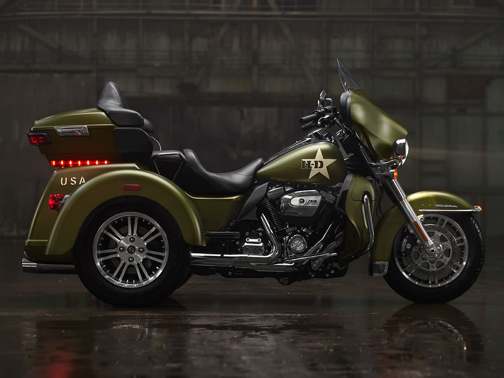 2022 TRI GLIDE ULTRA G.I.