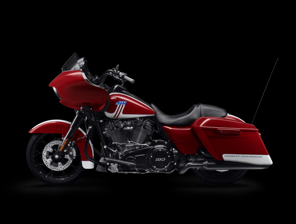 ROAD GLIDE® SPECIAL