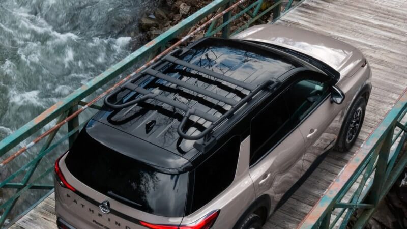 2023 Nissan Pathfinder Rock Creek black tubular roof rack