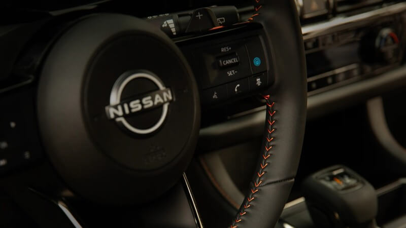 2023 Nissan Pathfinder Rock Creek high-contrast stitching on steering wheel